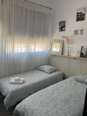 Glass Student-Habitación Doble Privada en Casa Compartida-Übica2, Mairena Del Aljarafe